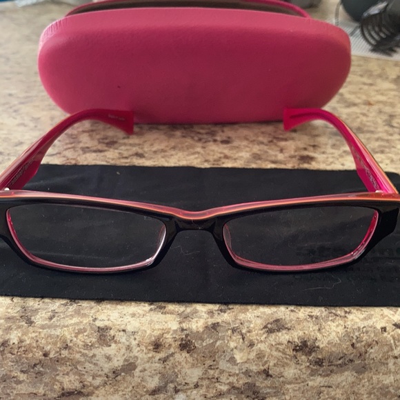 Eyeglass frames with Juicy couture case - Picture 5 of 5